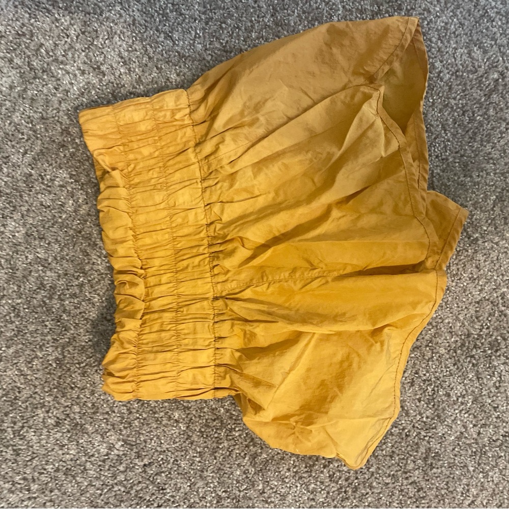 Gold/Yellow Free People high waisted running shorts size small